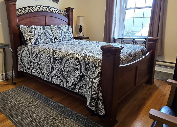 Baldachin Inn