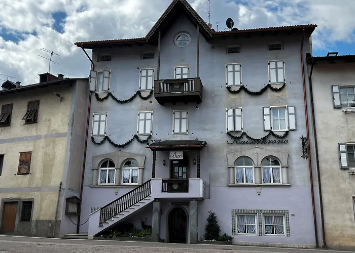 Kaiserkrone Charming Retreat