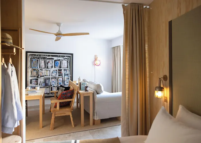 Mob Hotel Cannes
