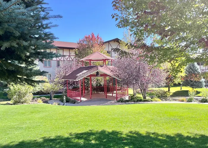 Comfortable Double Queen Suite Near Park City & Ballerina Farms #1055