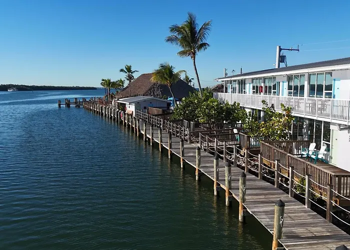 Gilbert'S Resort & Marina