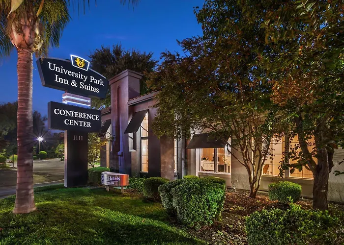 University Park Inn & Suites, An Ascend Collection Hotel