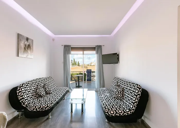 Neptune Hotel Apartments Paphos