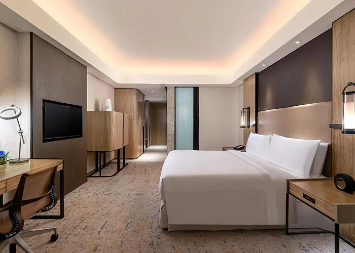 Conrad Manila