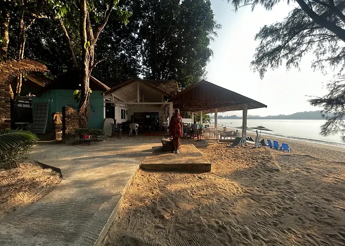Heaven Beach Resort & Art