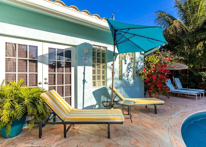 South Florida Spacious Oasis 4Br Retreat With 2 King Beds, Amazing Pool, Near Beaches