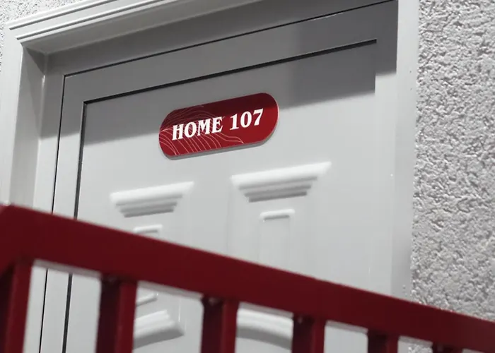 Deja Blue Cozy Apartments
