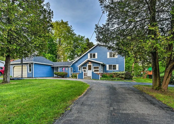 Waterfront Lake Huron Getaway: Private Beach!