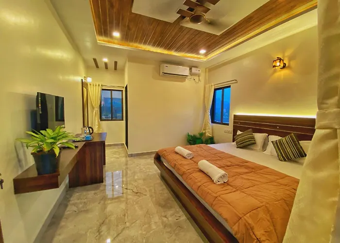 Beach Hive Resort Kashid