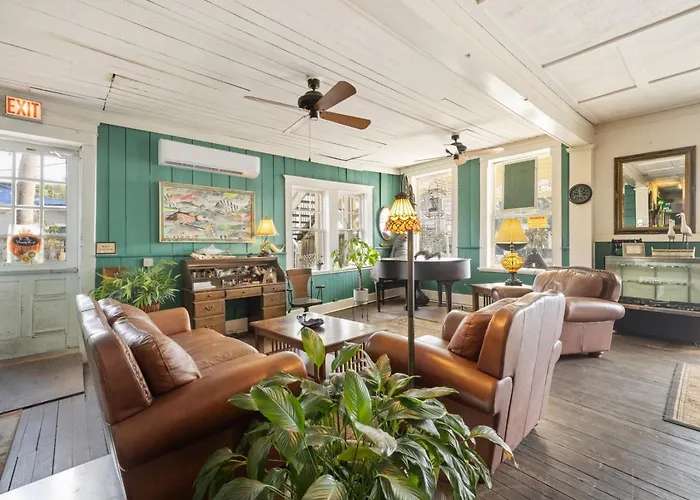 The Historic Island Hotel Of Cedar Key
