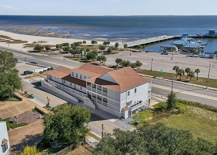Couples Escape - Water View - King Bed - Pets Welcome W/ Fee