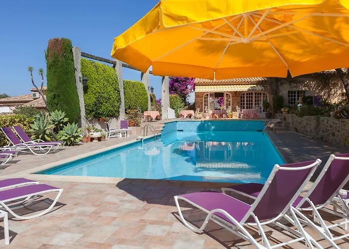 L' Escapade Hotel & Restaurant