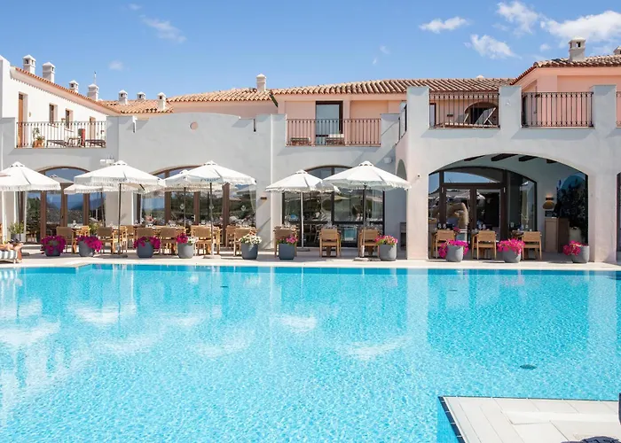 Mangia'S Santa Teresa Sardinia, Curio Collection By Hilton