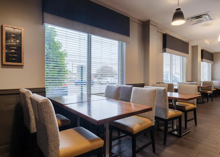 Four Points By Sheraton Louisville Airport