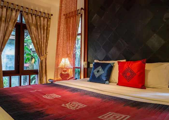 Bangtao Beach Chalet Resort