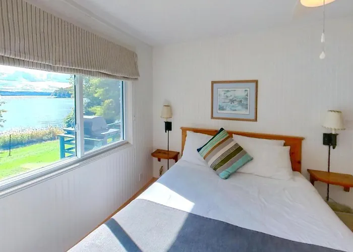 Elmhirst'S Resort