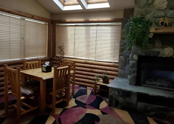 Sandpoint Inn