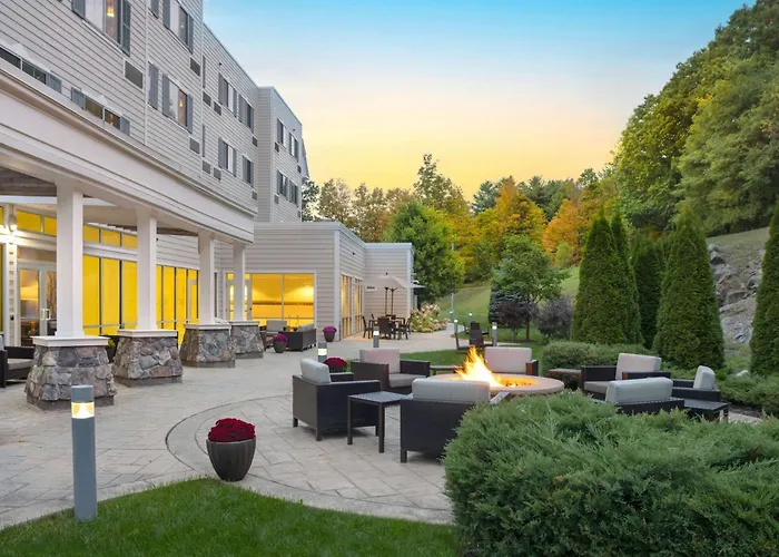 Courtyard By Marriott Lenox Berkshires
