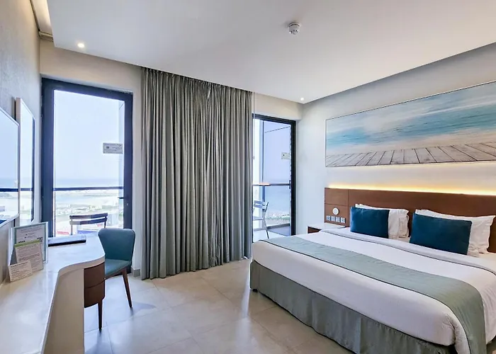 Wyndham Garden Ajman Corniche