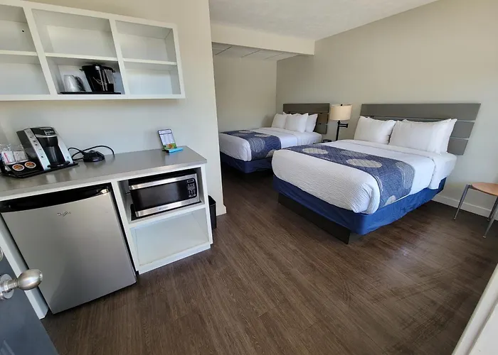 Brio Beach Inn