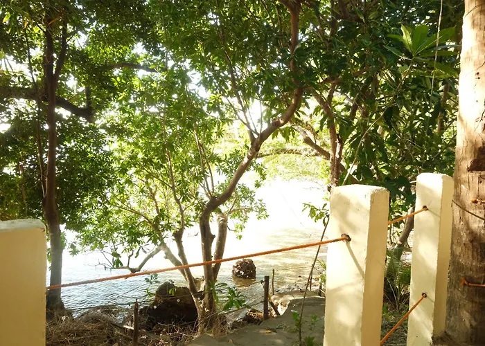 Cocovana Beach Resort (Adults Only)