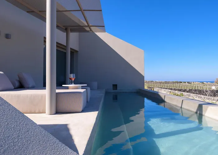 Santopaz Suites