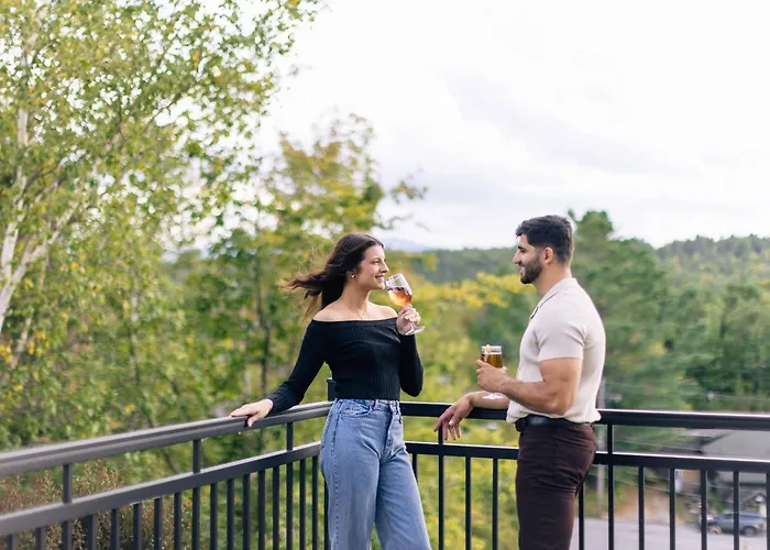 Cambria Hotel Lake Placid - Lakeside Resort