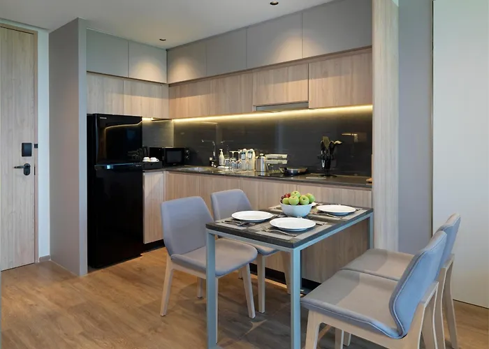 La Green Hotel & Residence