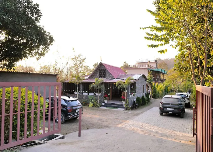 Corbett Nature Walk Near Dabka River - Forest View Swimming Pool Retreat