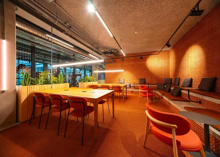 The Social Hub Toulouse Extended Stay