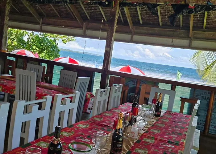 International Cruisers Seafront Beach Resort And Farm