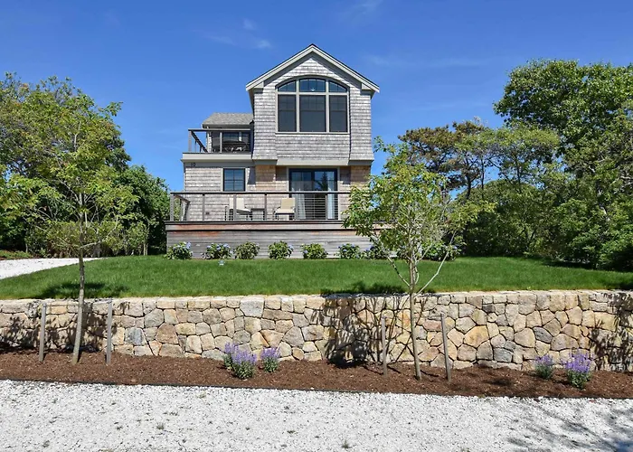 Gorgeous Architectural Home W Water Views