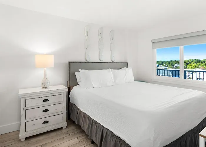 Beachcrest 604