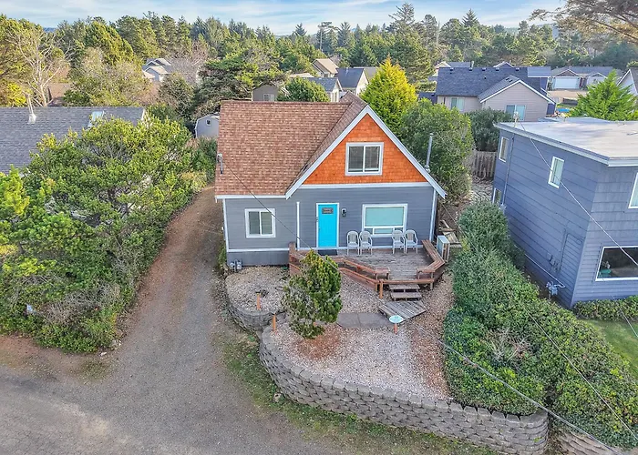 Coral Cottage