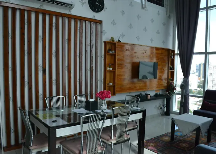 Maritime Suite Duplex Penang- Pemandangan Laut