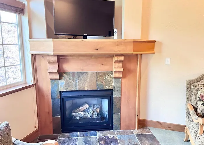 Cozy Zermatt King Villa Near Park City Ski Resorts - 3072