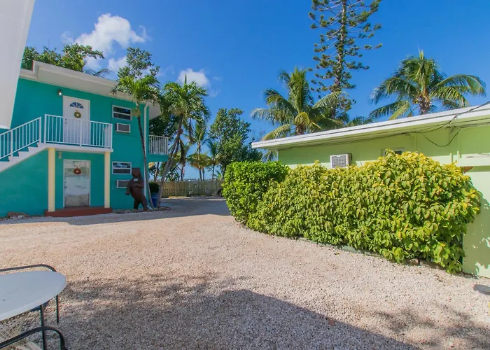 Sunset Cove Beach Resort