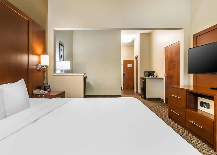 Comfort Suites - Jefferson City
