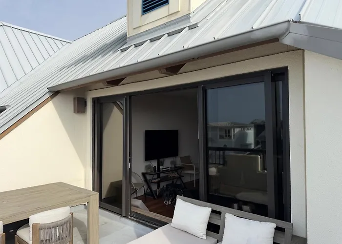 Beach Paradise - Perfect Ocean Sunset Views With Pool & Sauna & Breakfast!