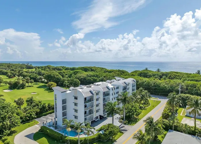 Boca Beachside 2Br 2Ba With Pool And Balcony Steps To Sand