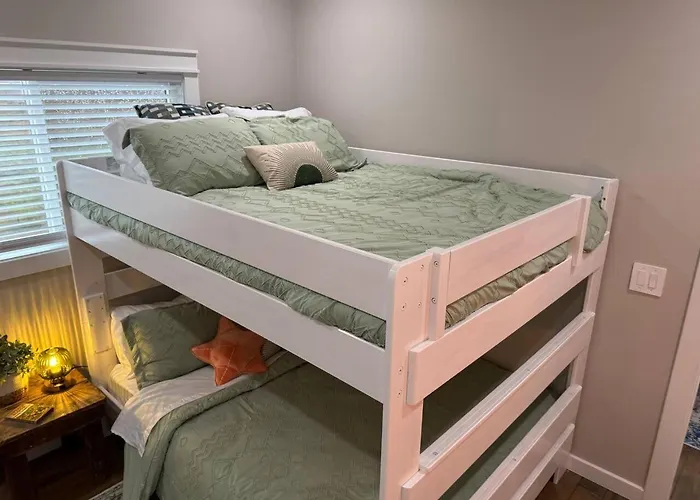 Beach House With Breathtaking Sunsets - Perfect For Couples And Families!