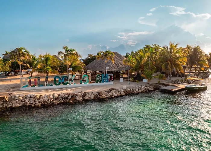 Bullock Island, Belize