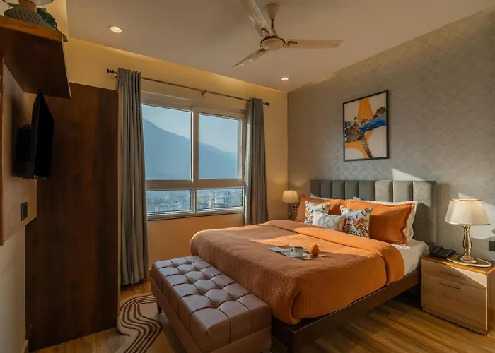 Perfectstayz Premium Pinaaki Rooftop Cafe With Ganges View