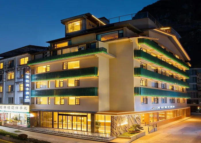 Yangshuo Meiju Hotel - By West Street In The Center