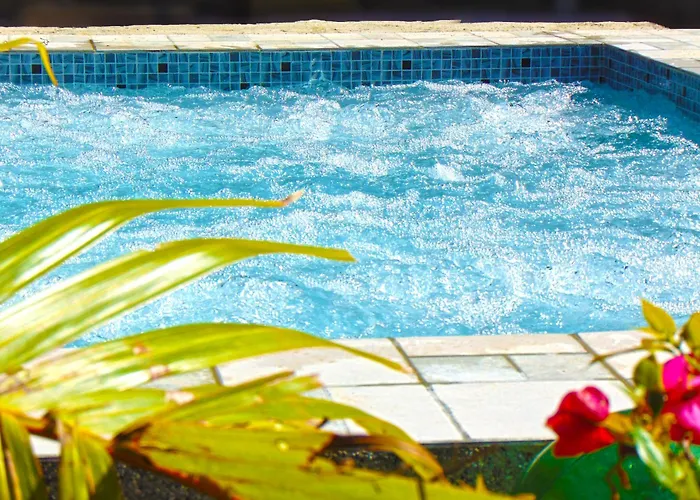Casa Victoria Beach Resort And Restaurant