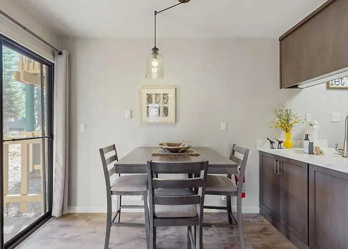 Cozy Kings Run Condo