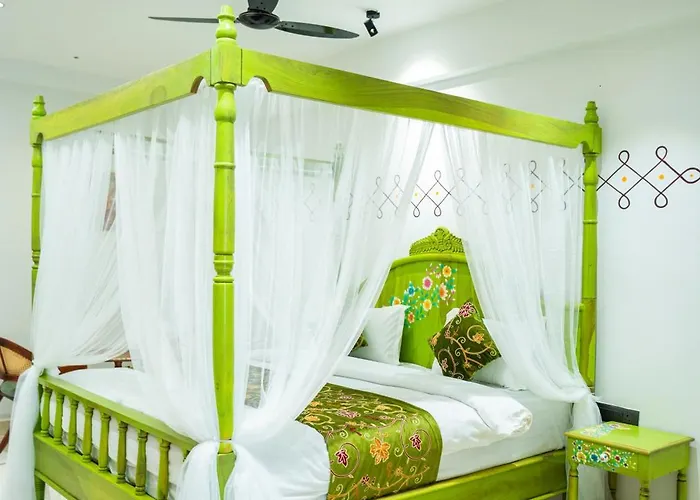 Hotel Indiana Hitech City
