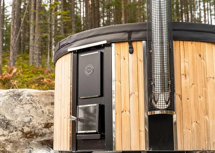 Joerd Hytte 8P With Sauna Hot Tub