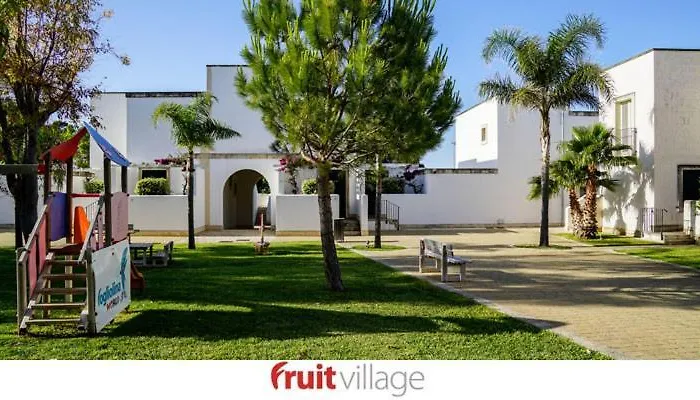 Fruit Village Torre dell'Orso La Brunese