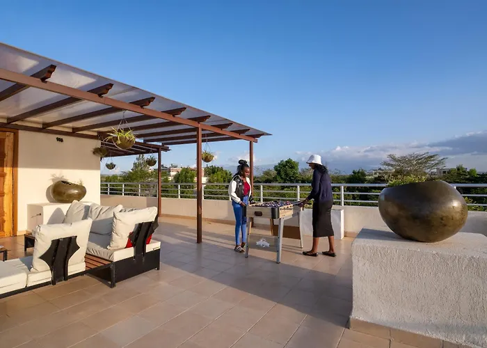 Osotua Villa 18 Home Hotel Nanyuki 7 Bedrooms 14 Guests